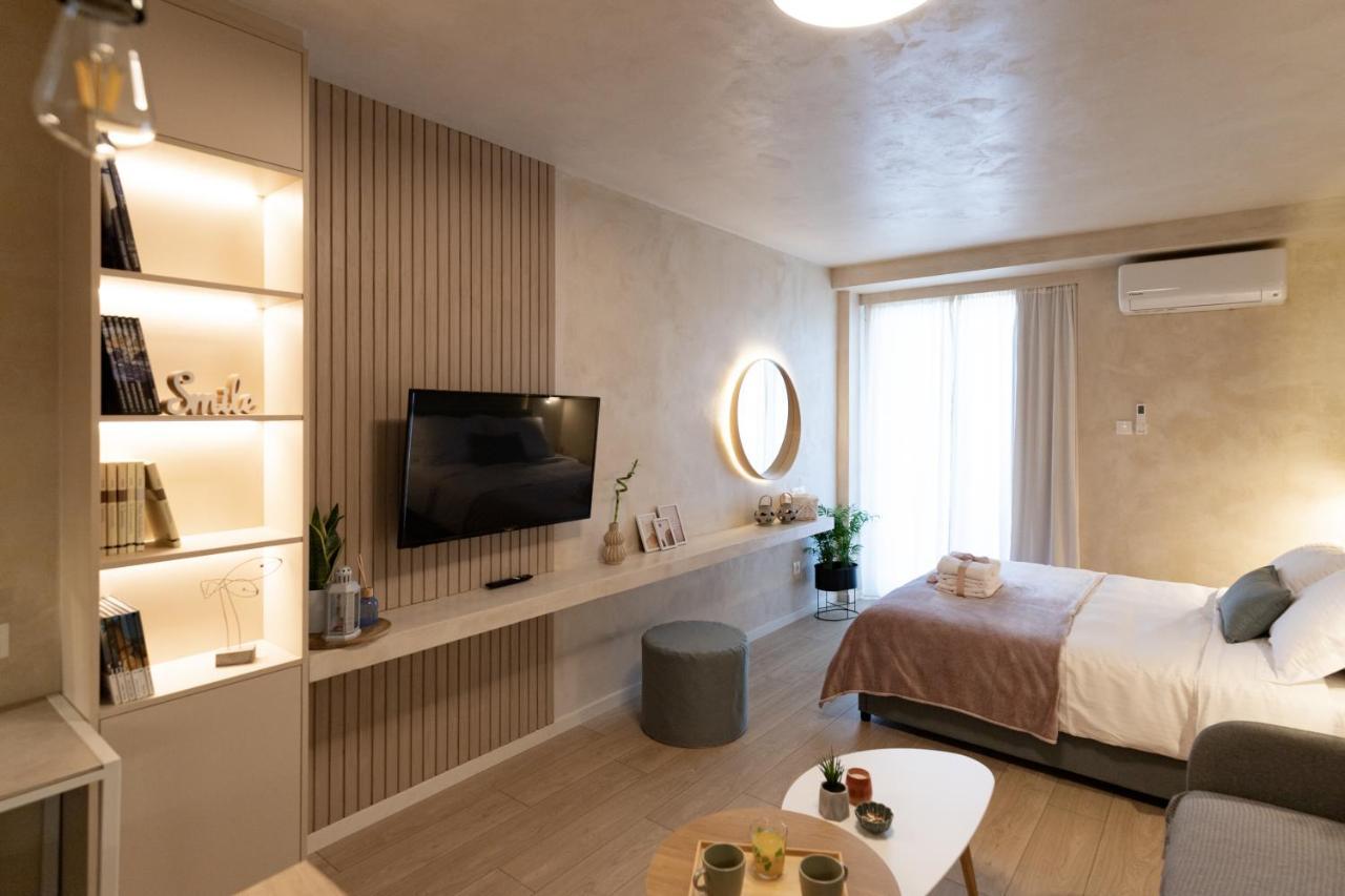 Apo-Zachari Elegant Apartment 拉里萨 外观 照片
